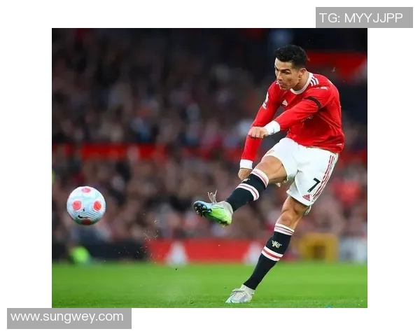 C罗近期表现稳定为沙特联赛注入新活力 打破多项纪录继续挑战巅峰