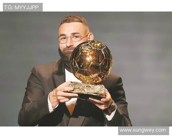 天下足球：聚焦全球足坛明星球员的风采与成就