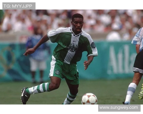 非洲足球明星阿布的传奇之路与成就解析